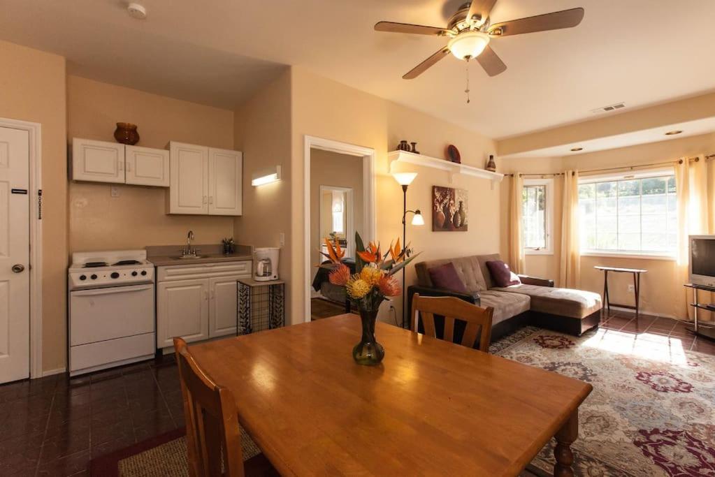 Castlegate Guest * Vista